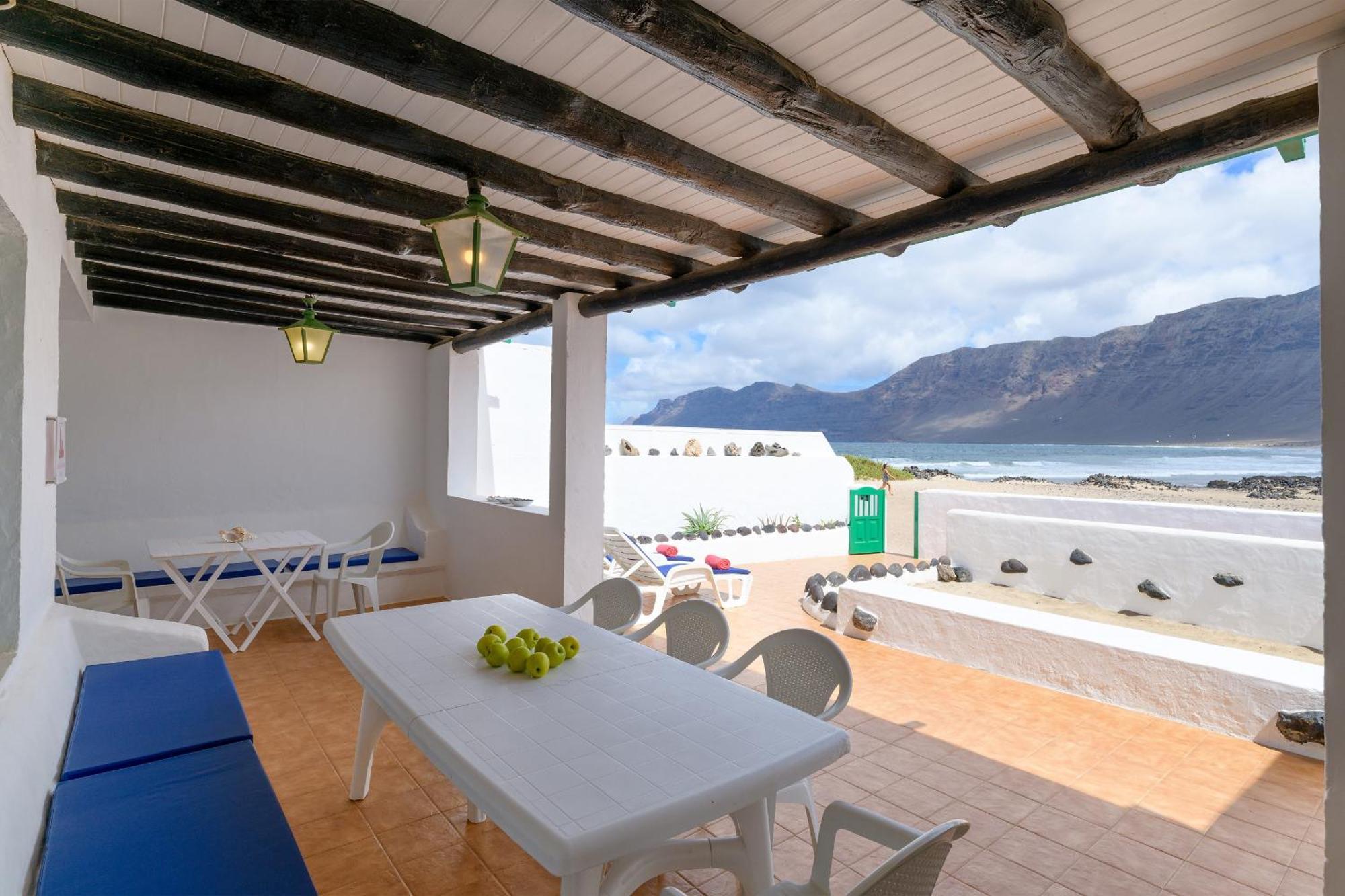 Famara Caracolillos, La Casa מראה חיצוני תמונה